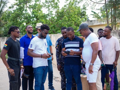 Behind the Scenes 02