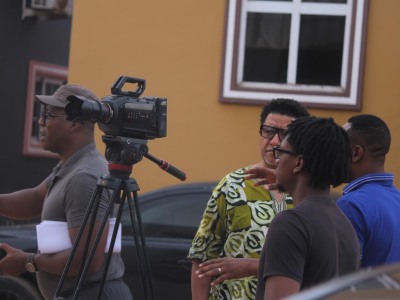 Behind the Scenes 01